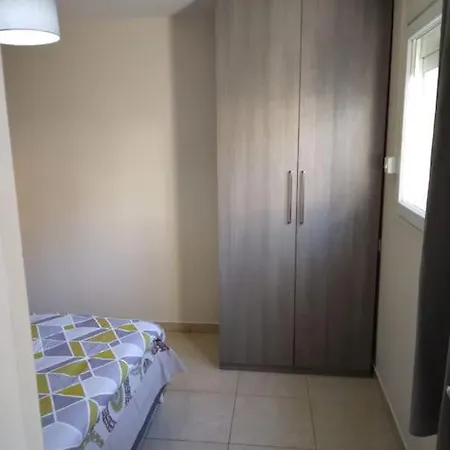 Apartment Light Side Self Checkin Available