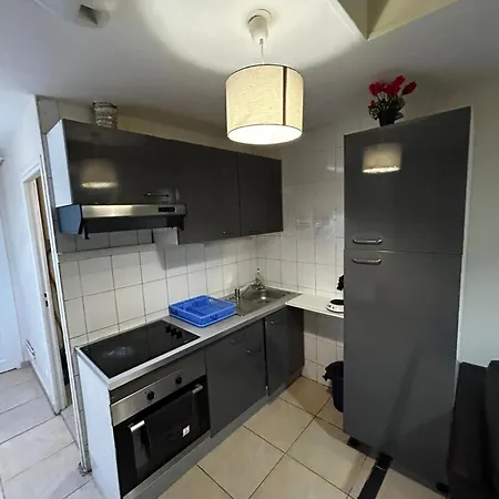 Light Side Self Checkin Available Apartment *