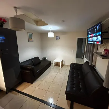 Light Side Self Checkin Available Apartment