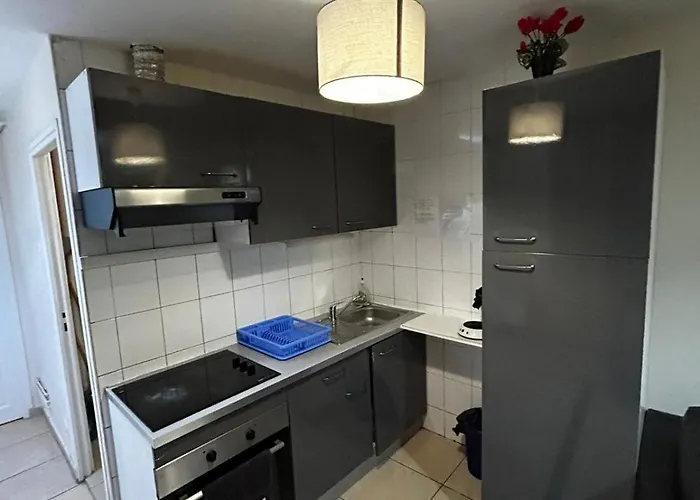 Light Side Self Checkin Available 公寓 *