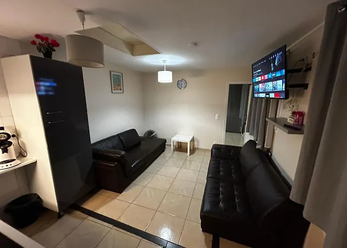 Light Side Self Checkin Available 公寓